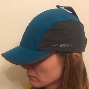 Brooks Run-Thru Unisex Hat